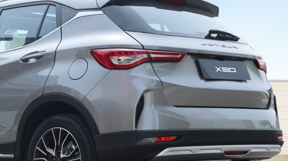 JETOUR X50 Поєднання яскравого дизайну і динамічного вигляду